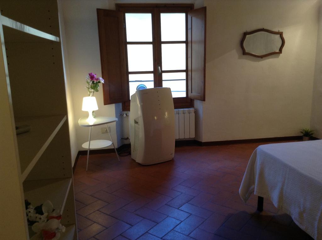 Ferienwohnung Vellutini Number One Florenz Zimmer foto