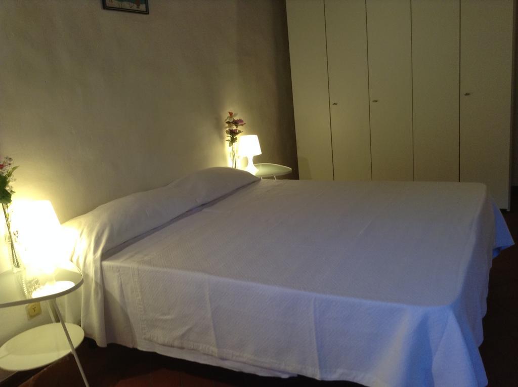 Ferienwohnung Vellutini Number One Florenz Zimmer foto